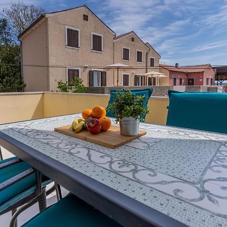 Apartments Dolac Nerezine Exterior photo